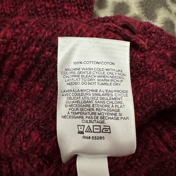 Express Tunic Sweater in Wine Burgundy Size Mediumum - Picture 12 of 14